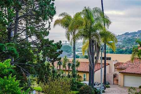 7799 Senn Way La Jolla, CA 92037