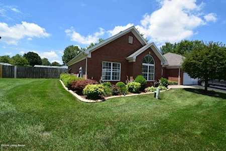 9601 Mcneely Lake Dr Louisville, KY 40229