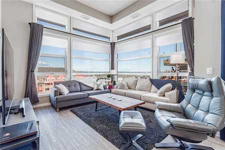 122 Mahogany Centre SE #602 Calgary, AB T3M 2Y1