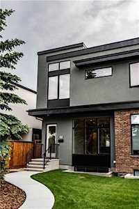 2505 17 Street NW Calgary, AB T2M 3T7