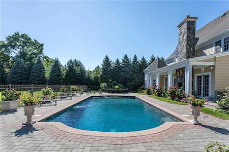 7 Katsura Dr Harrison, NY 10577
