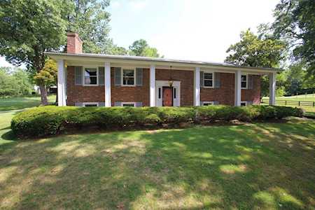 2508 Windsor Forest Dr Louisville, KY 40272