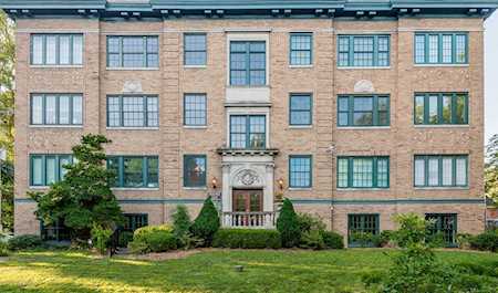 1360 Eastern Pkwy #19 Louisville, KY 40204
