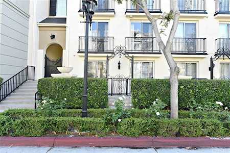2268 Watermarke Place Irvine, CA 92612