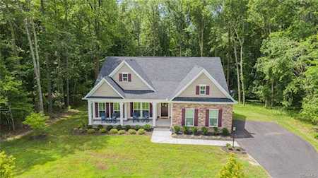 8237 Fedora Dr Chesterfield, VA 23838
