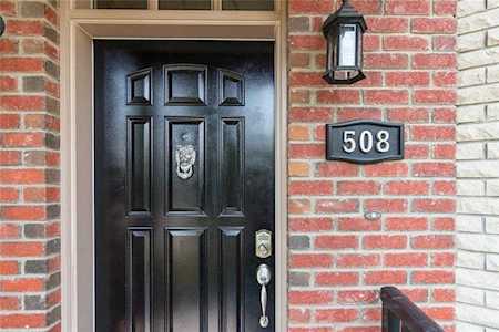 508 52 Avenue SW Calgary, AB T2V 0B3