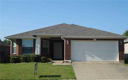 1616 Brookstone Drive Little Elm, TX 75068