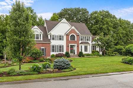 19 Smith Road Hopkinton, MA 01748
