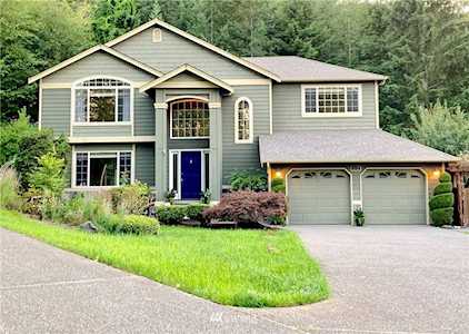 1175 Hemlock Ave SW North Bend, WA 98045