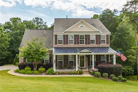 2065 Lantana Ln Lake Wylie, SC 29710