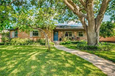 8446 Sweetwood Drive Dallas, TX 75228