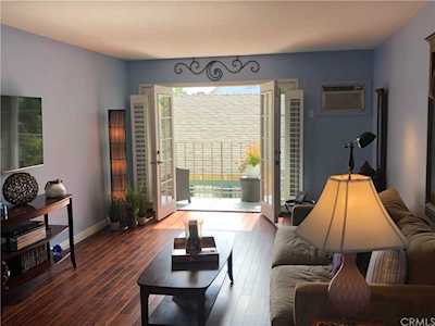 2844 E 3rd Street #102 Long Beach, CA 90814