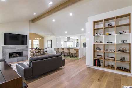 1633 Orange Tree Lane La Canada Flintridge, CA 91011