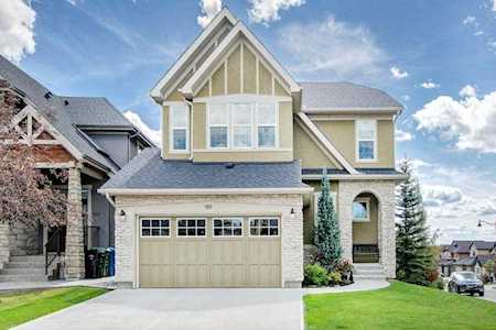 105 Aspenshire Drive SW Calgary, AB T3H 0P6