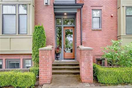 1153 NE High Street Issaquah, WA 98029
