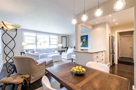 2890 Point Grey Road #212 Vancouver, BC V6K 1A9