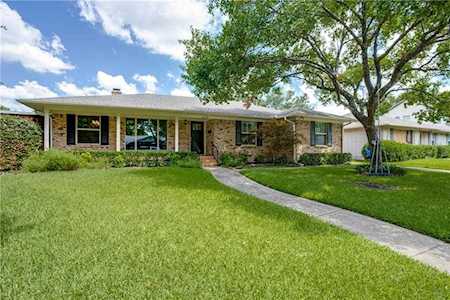 6733 Inverness Lane Dallas, TX 75214