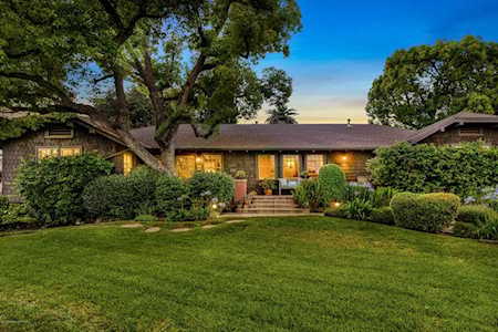 2293 Country Club Drive Altadena, CA 91001