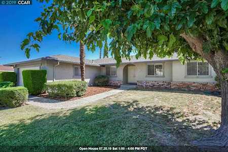 2038 Oakridge Ln Pittsburg, CA 94565