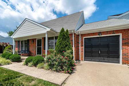 9005 Antler Ct Louisville, KY 40242