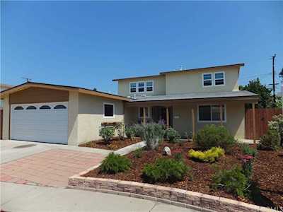 12537 Renville Street Lakewood, CA 90715