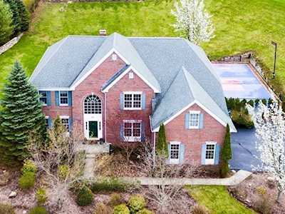 58 Greenwood Rd Hopkinton, MA 01748