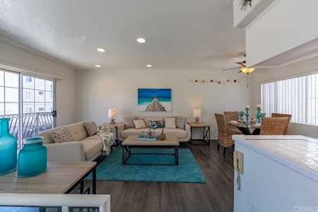 80 62nd Place #2A Long Beach, CA 90803