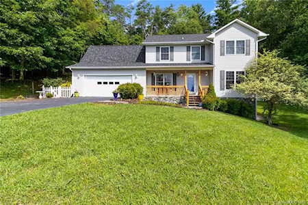 10 Countryside Dr Asheville, NC 28804