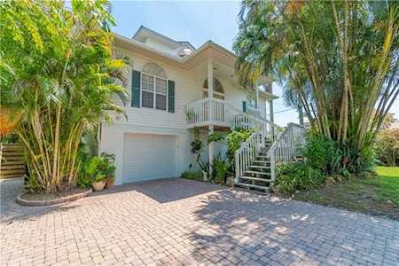 121 Shoreland Drive Osprey, FL 34229
