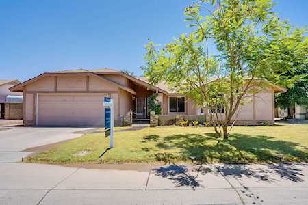 4687 W Kitty Hawk Chandler, AZ 85226