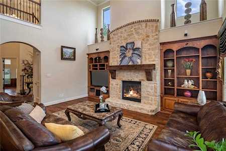 1201 Avondale Drive Murphy, TX 75094