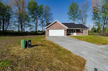 5529 (Lot 15) Village Lane Memphis, IN 47143