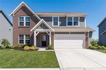 6110 W Brickell Lane Mccordsville, IN 46055