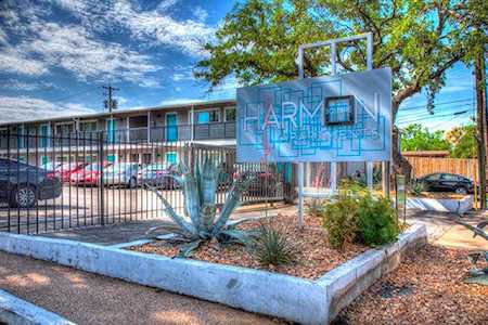 4719 Harmon Ave #207 Austin, TX 78751