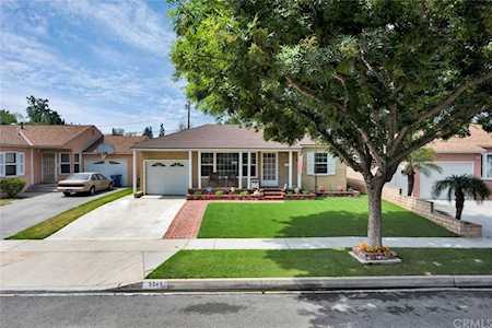 5049 Hersholt Avenue Lakewood, CA 90712