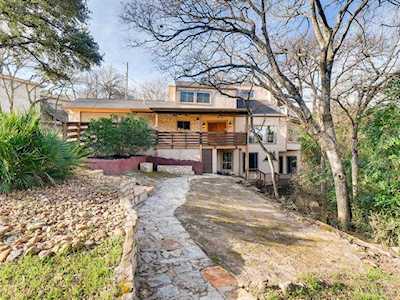 8804 Mountain Ridge Austin, TX 78759