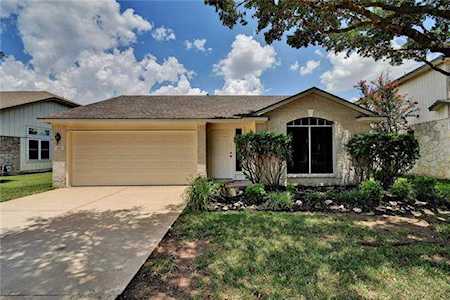 602 Stallion Dr Cedar Park, TX 78613