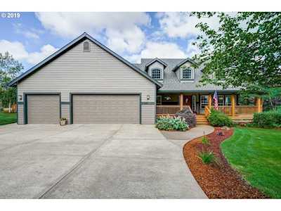 8800 SE Eola Hills Rd Amity, OR 97101