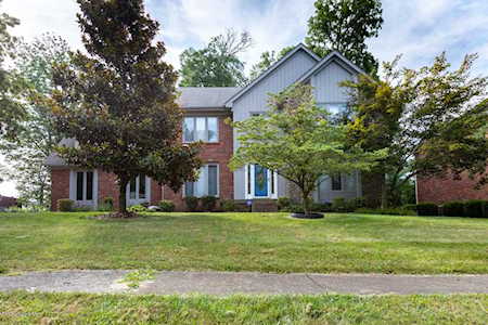 803 Locust Pointe Pl Louisville, KY 40245