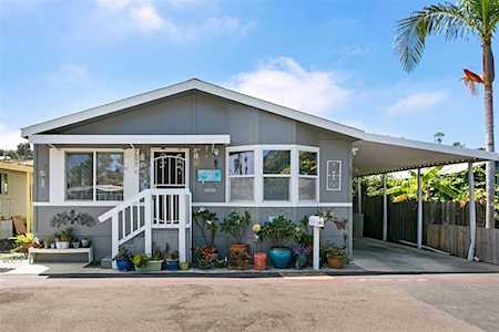 195 Evergreen Pkwy Oceanside, CA 92054