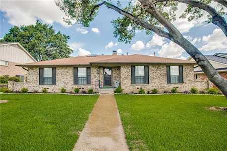 304 Meadowlark Drive Richardson, TX 75080