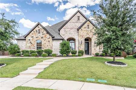 9220 Belaire Drive North Richland Hills, TX 76182