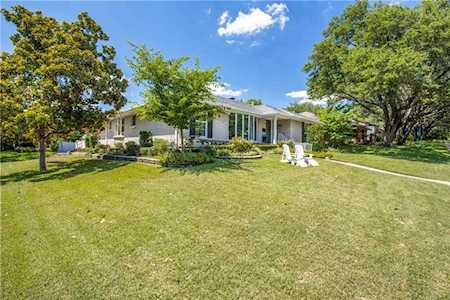6805 Redstart Lane Dallas, TX 75214