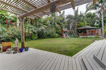 2156 Rural Place Costa Mesa, CA 92627