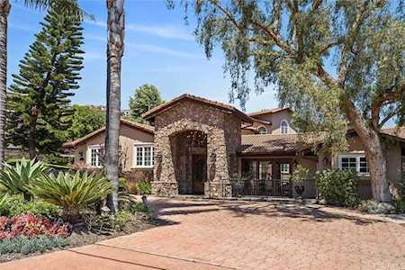 9082 Loma Street Villa Park, CA 92861