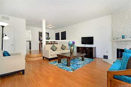 22865 Del Valle Street #20 Woodland Hills, CA 91364