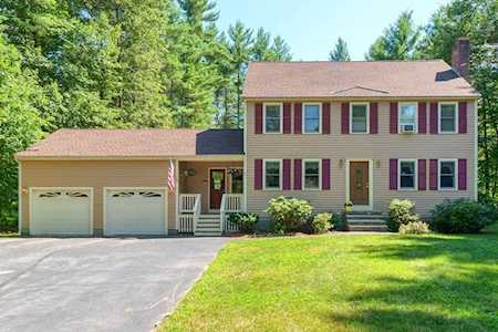 35 Crosswinds Dr Groton, MA 01450