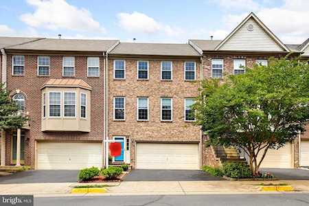 12438 Casbeer Dr Fairfax, VA 22033