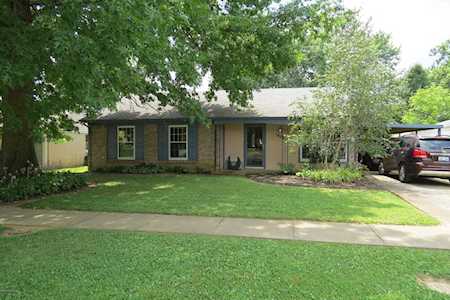 1824 Cimmaron Trail Louisville, KY 40223