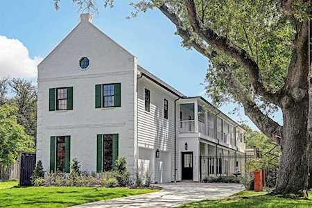 5215 Stamper Way Houston, TX 77056